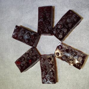 100 x LEGO BLOCK Edibles - containing world famous RSO Rick Simpson Oil - 100mg THC - Raspberry Flavour