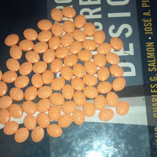 100 PRESSED ADDERALL 30MG B974 GRADE WITH FAST SHIPPING